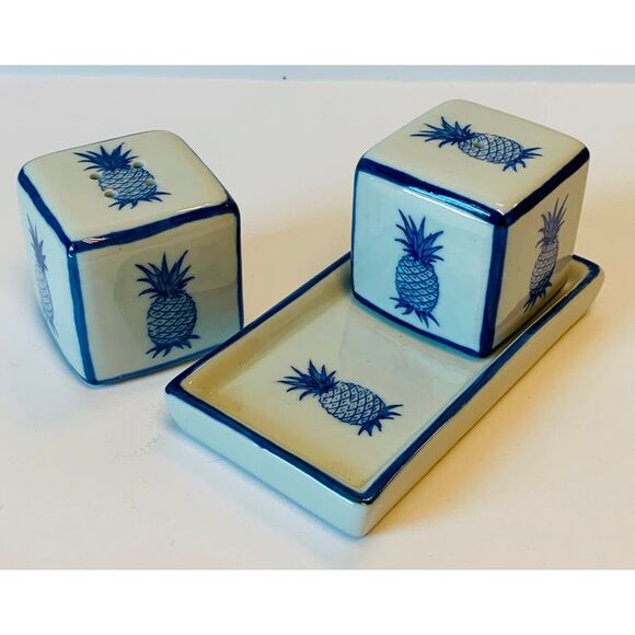 Pineapples Salt and Pepper Shakers with Tray Porcelain Blue and White - Picture 2 of 6